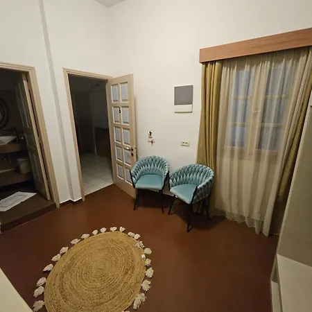 St Paul's Chrysanthi Líndosz