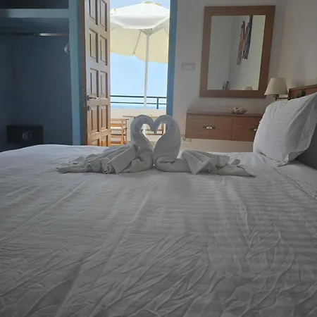 Apartment St Paul's Chrysanthi *